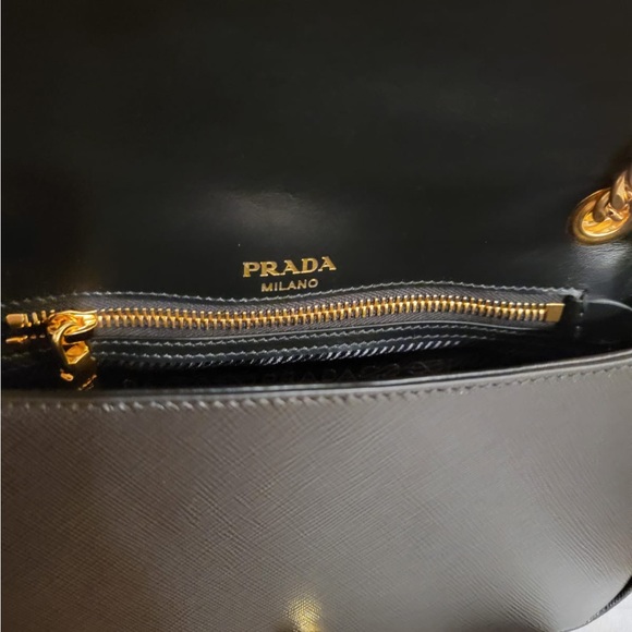 Prada crossbody - Picture 5 of 5